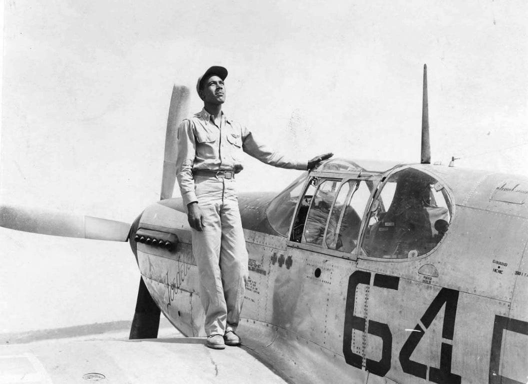 Joseph D. Elsberry with his plane Jodabelle