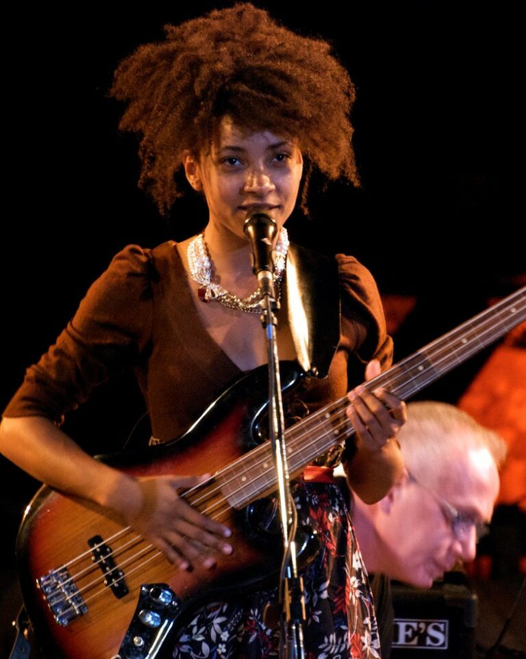 Esperanza Spalding (1984- ) •